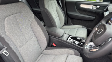 Volvo XC40 2.0 B4P Plus Dark 5dr Auto Petrol Estate